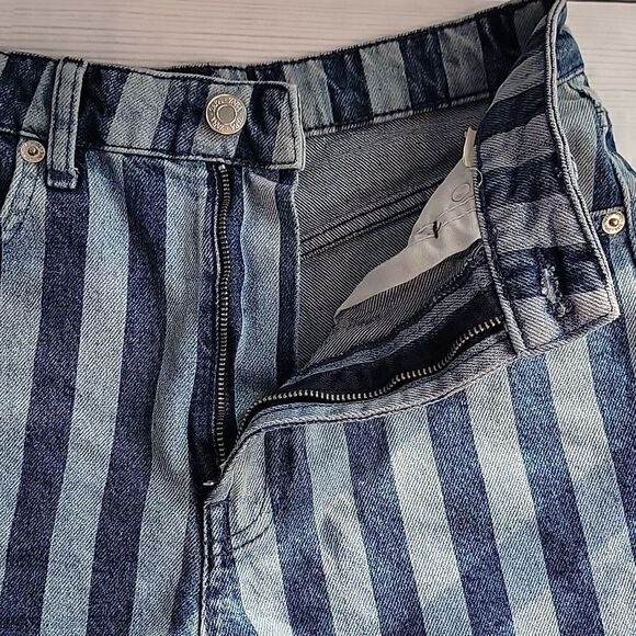 Zara shorts blue denim striped high rise Women's Size 4 - Picture 4 of 8